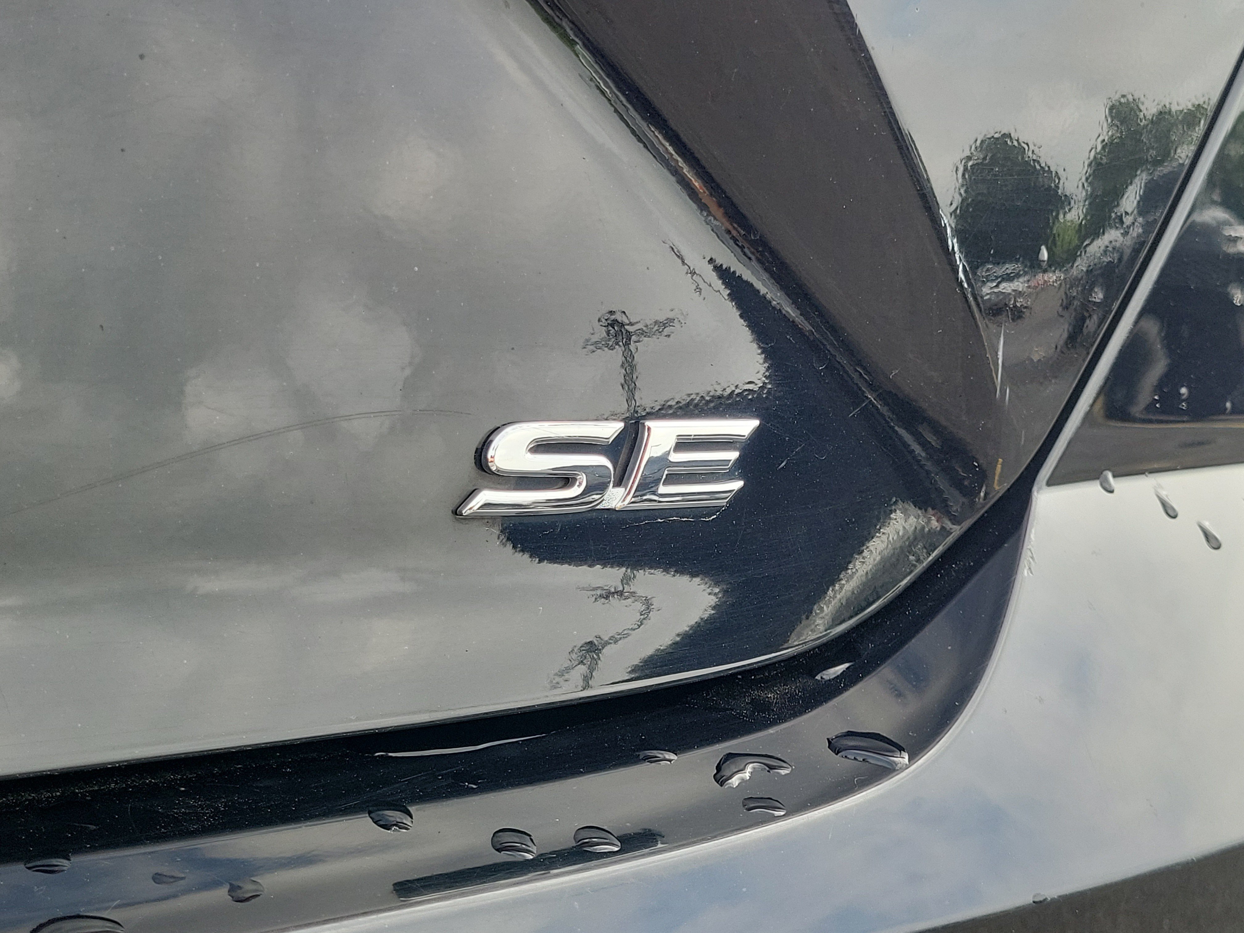 Used 2025 Toyota Camry SE FWD image 7