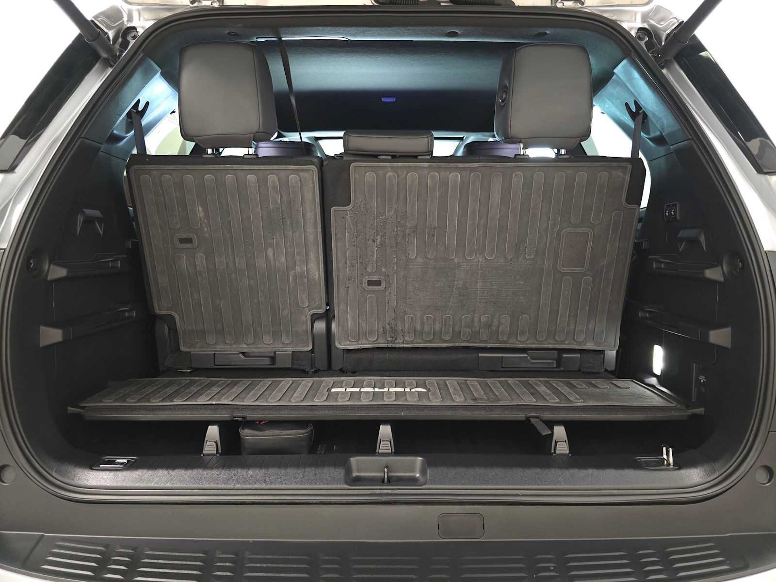 Certified 2025 Toyota Sequoia Platinum w/ TRD Off-Road Package AWD/4WD image 32
