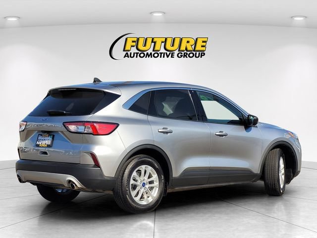 Used 2022 Ford Escape SE w/ Convenience Package FWD image 4