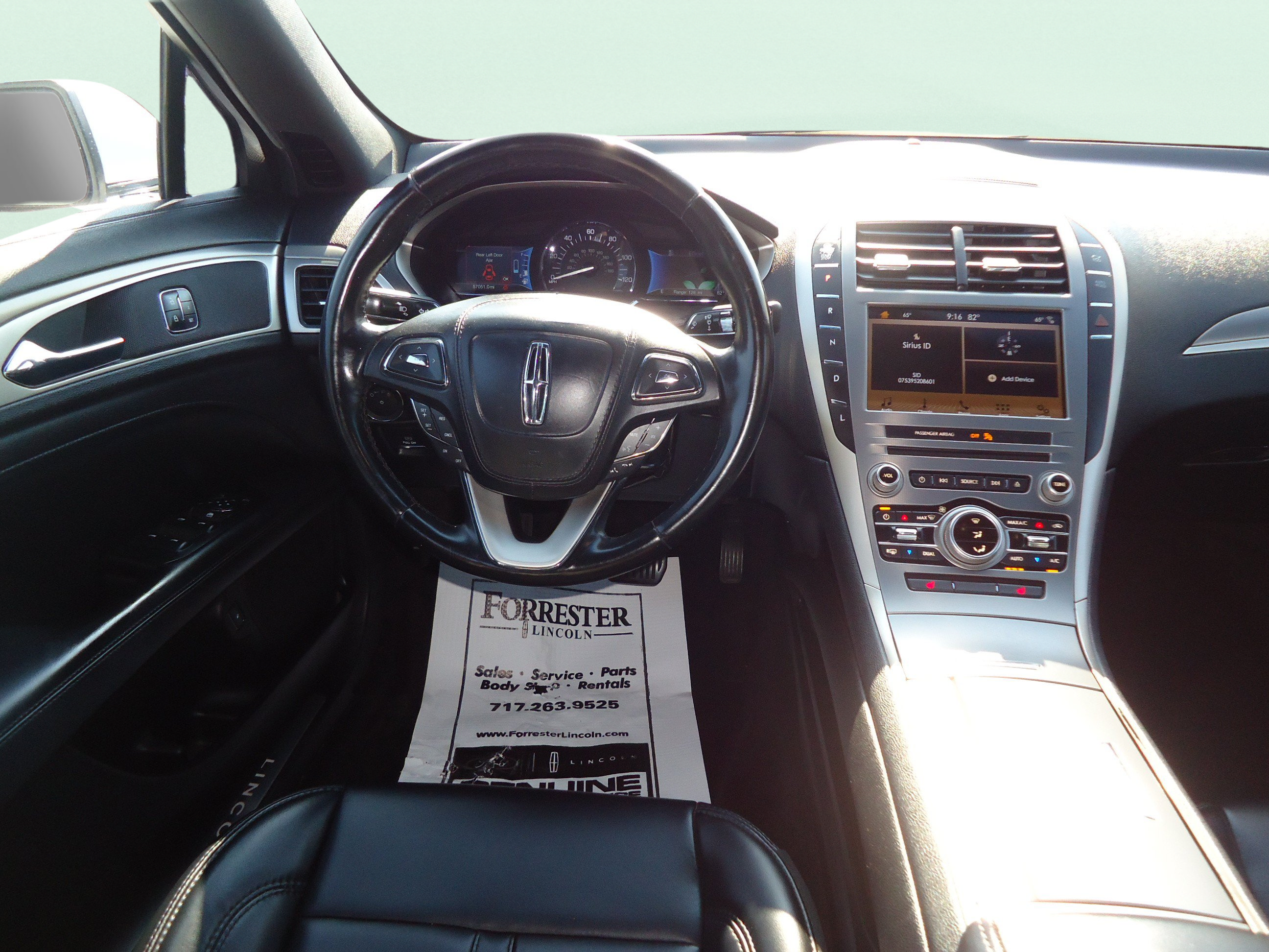 Used 2017 Lincoln MKZ Premiere FWD image 11