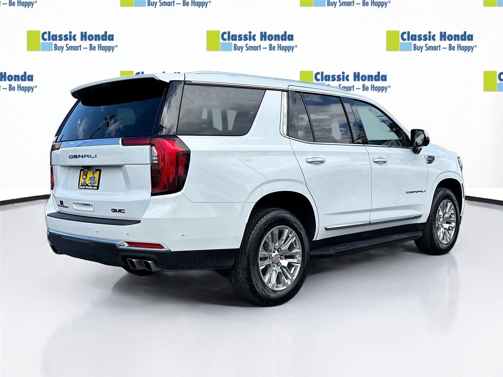 Used 2025 GMC Yukon Denali RWD image 8