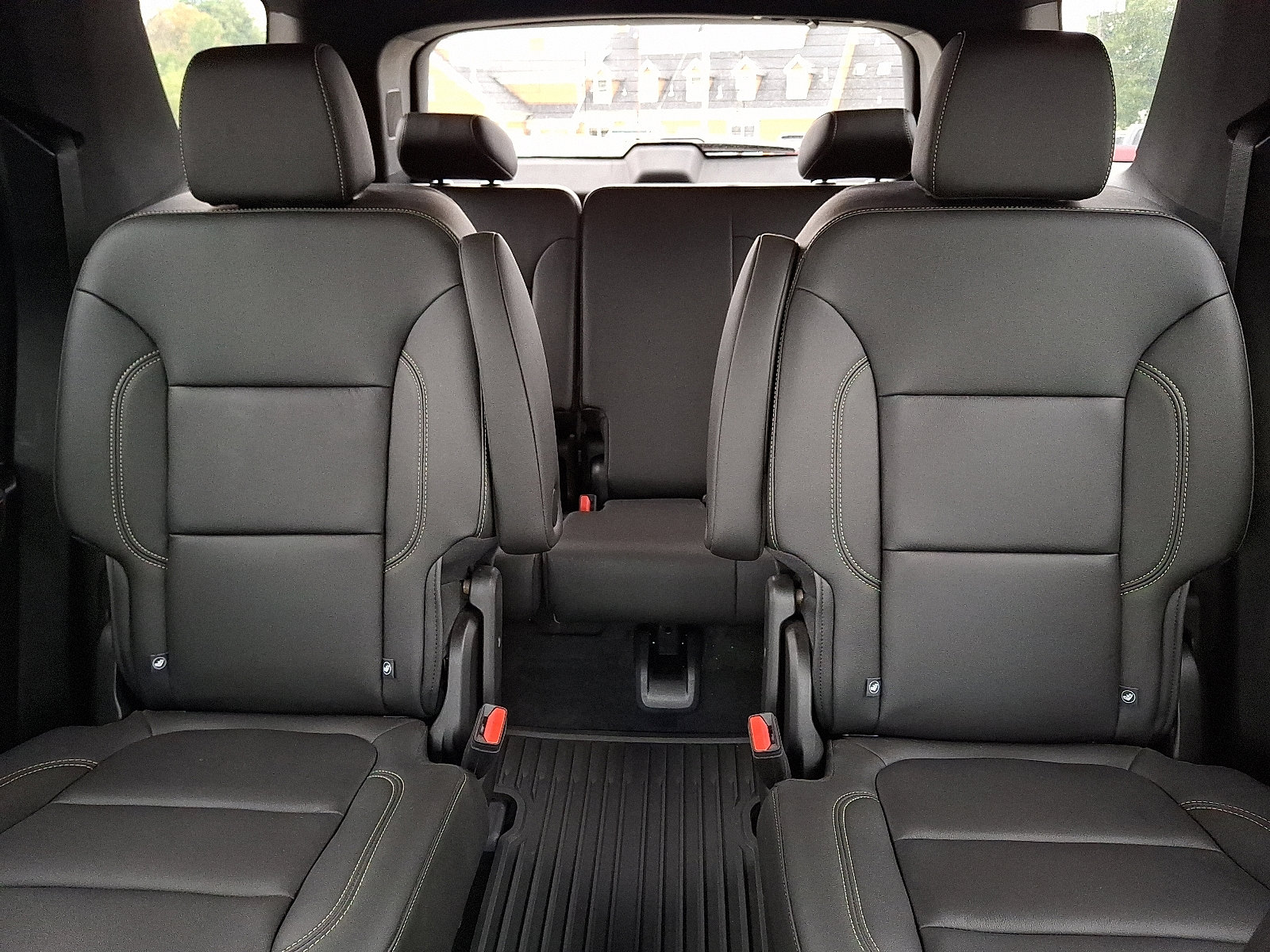 Used 2023 Chevrolet Traverse LT w/ LT Premium Package image 19