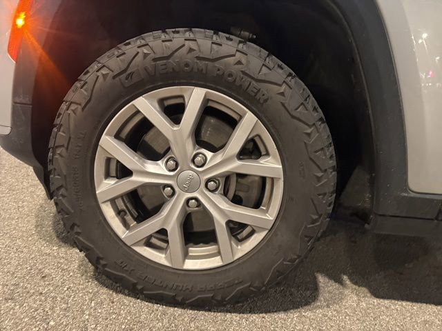 Used 2021 Jeep Grand Cherokee L Limited image 8