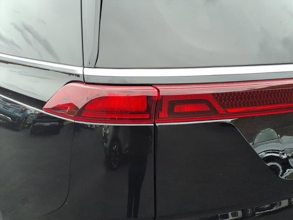 Certified 2022 Kia Carnival SX image 9