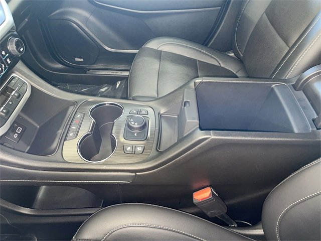 Certified 2023 GMC Acadia SLT w/ Elevation Edition image 28