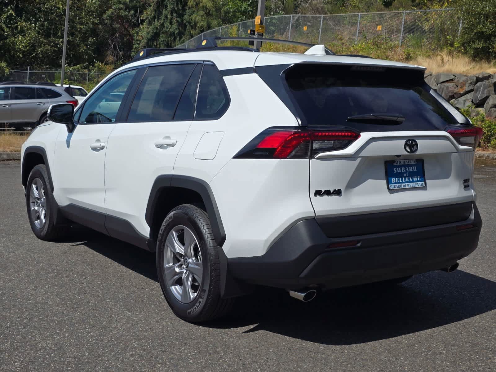 Used 2025 Toyota RAV4 XLE w/ Convenience Package AWD/4WD image 4