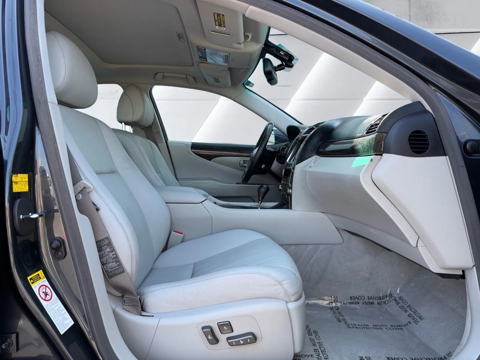 Used 2007 Lexus LS 460 RWD image 10