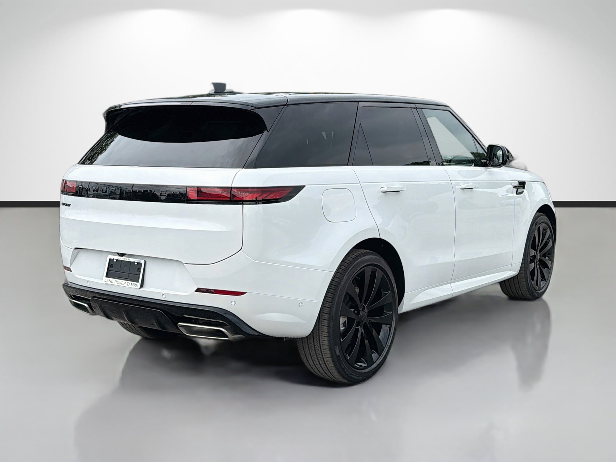 New 2027 Land Rover Range Rover Sport Dynamic SE AWD/4WD image 5