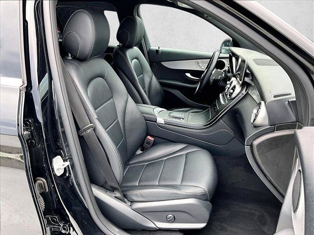 Used 2021 Mercedes-Benz GLC 300 image 9
