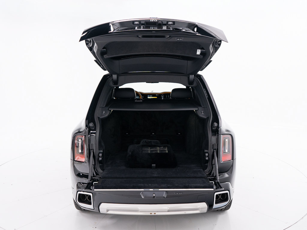 Certified 2026 Rolls-Royce Cullinan w/ Interior Detailing Package AWD/4WD image 52