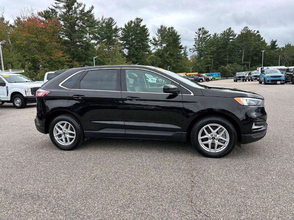 Used 2024 Ford Edge SEL AWD/4WD image 2