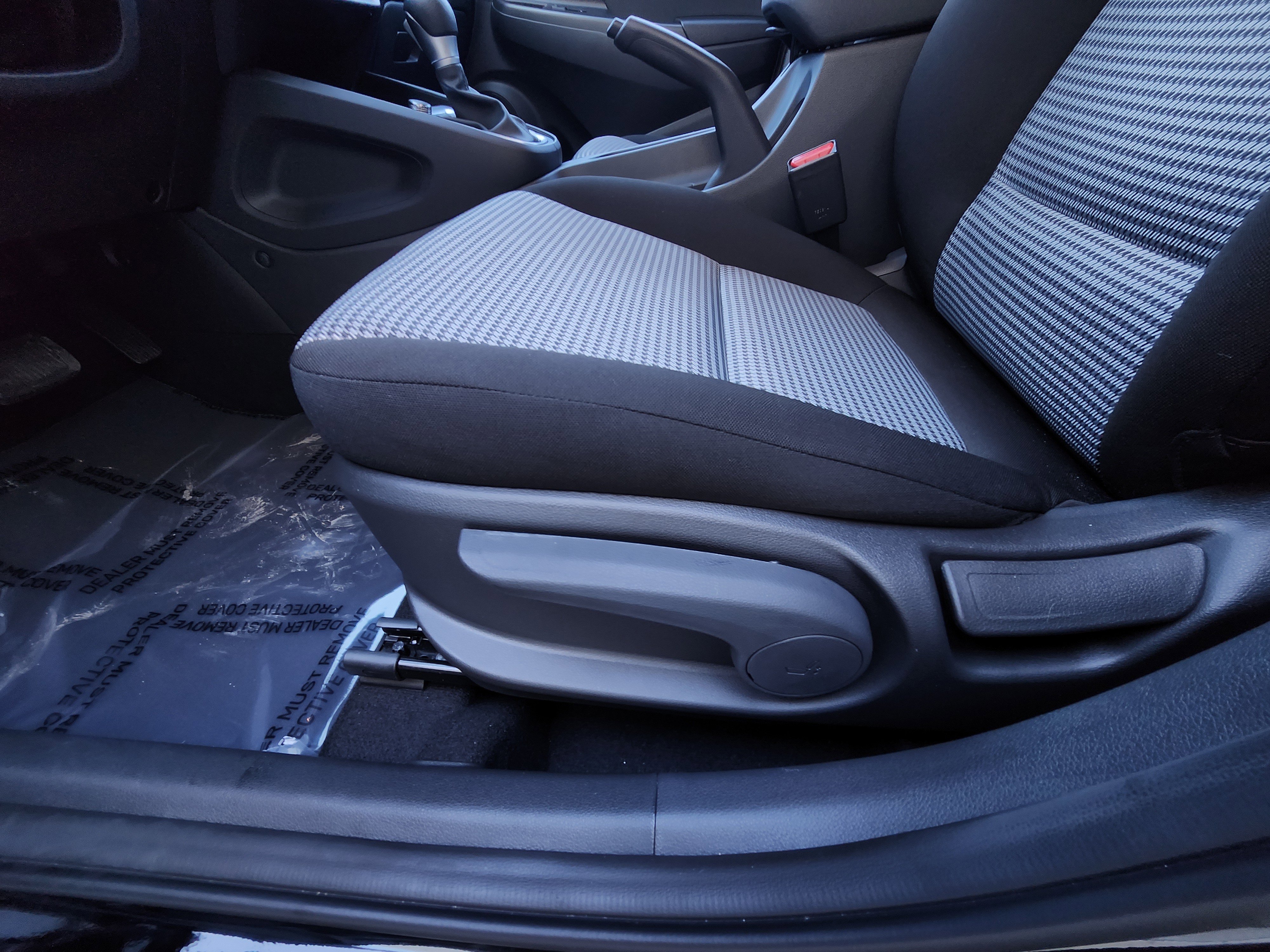 Used 2023 Hyundai Kona SE w/ Cargo Package image 20