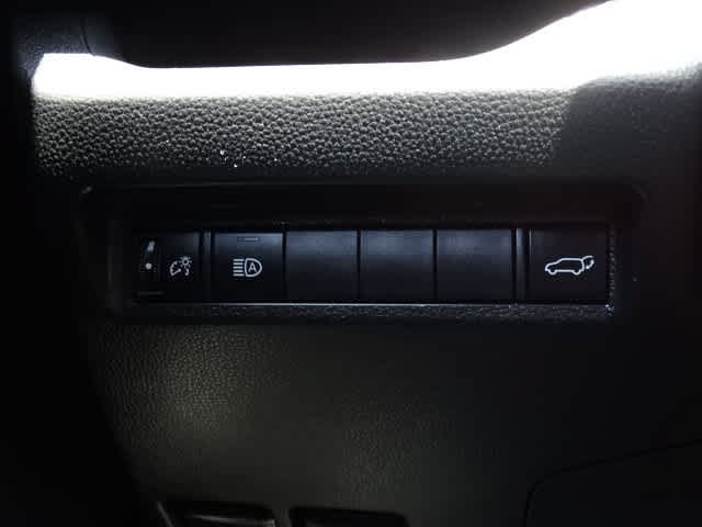 Used 2023 Toyota RAV4 XLE Premium AWD/4WD image 38