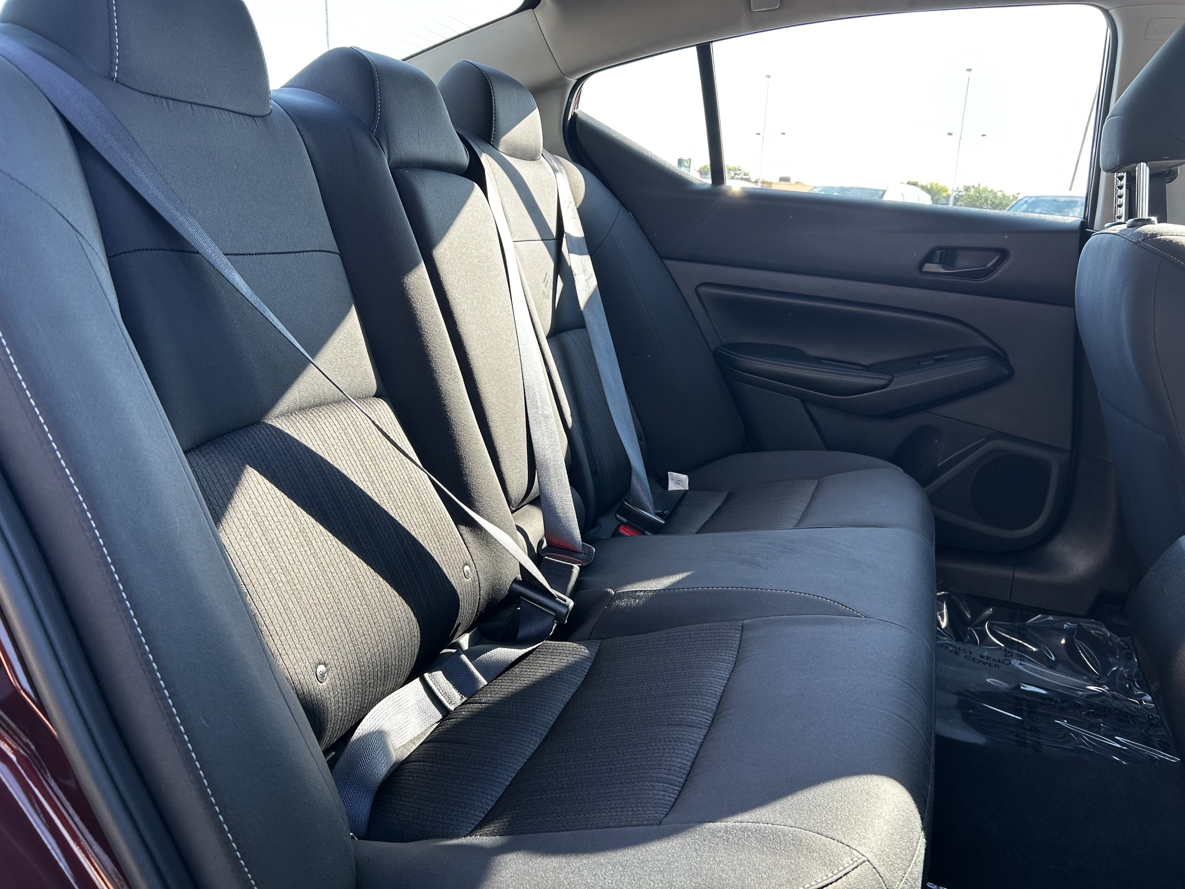 Used 2025 Nissan Altima 2.5 SV FWD image 17