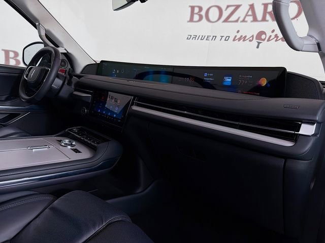 New 2025 Lincoln Navigator Reserve image 33