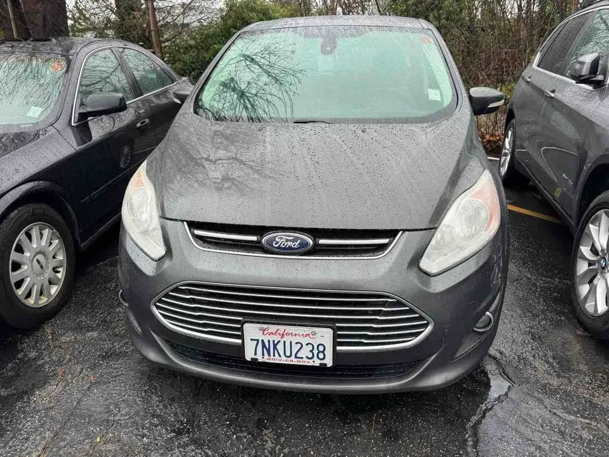 Used 2015 Ford C-MAX SEL w/ Equipment Group 302A FWD image 3