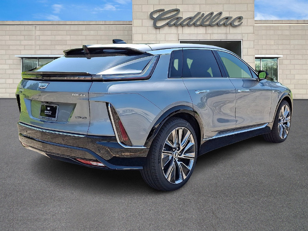 New 2026 Cadillac Lyriq Signature Luxury w/ Nappa Leather Package AWD/4WD image 3