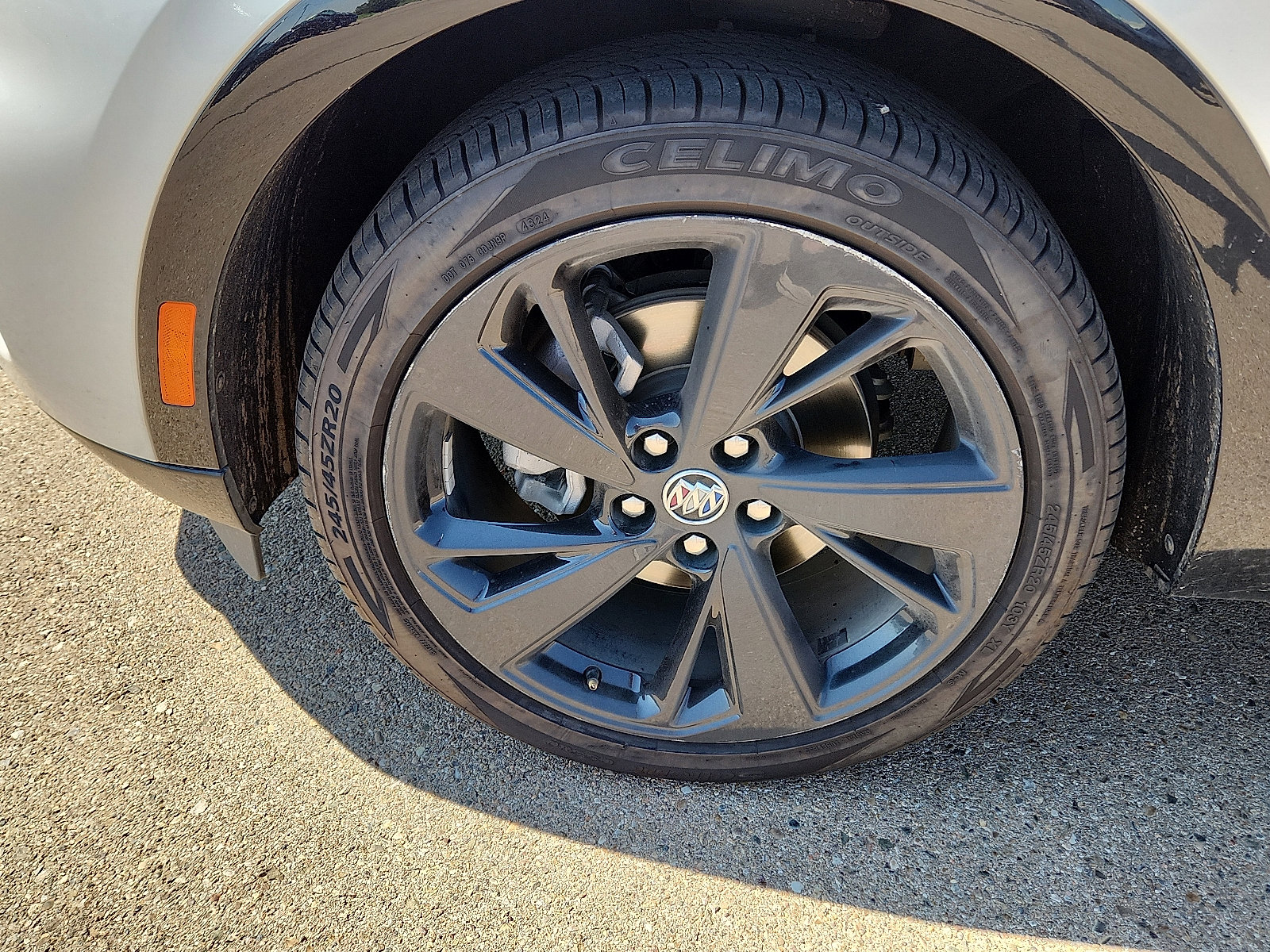 Used 2023 Buick Envision Essence w/ Sport Touring Package FWD image 7