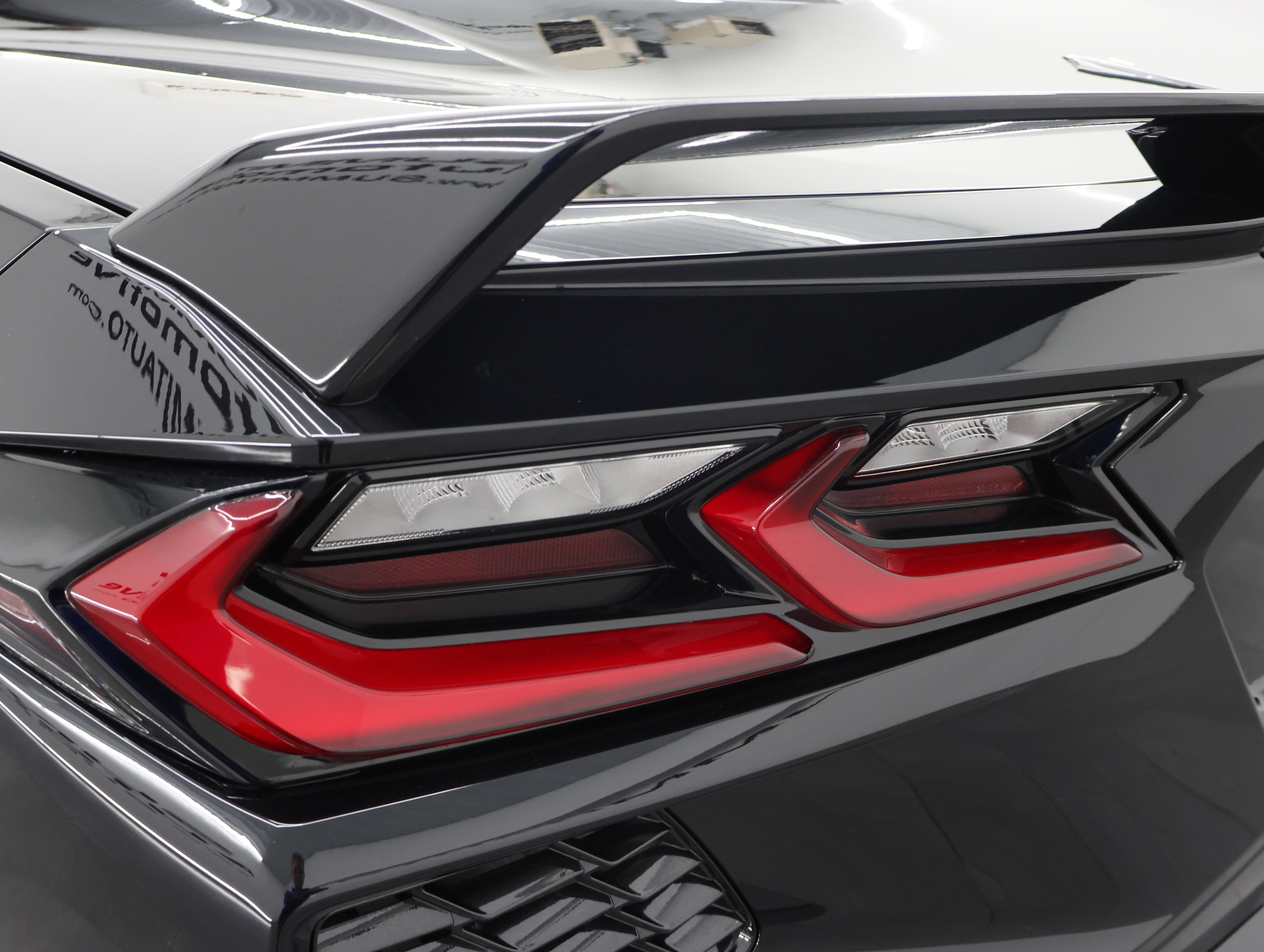 Used 2023 Chevrolet Corvette Stingray Premium Cpe w/ Z51 Performance Package image 27