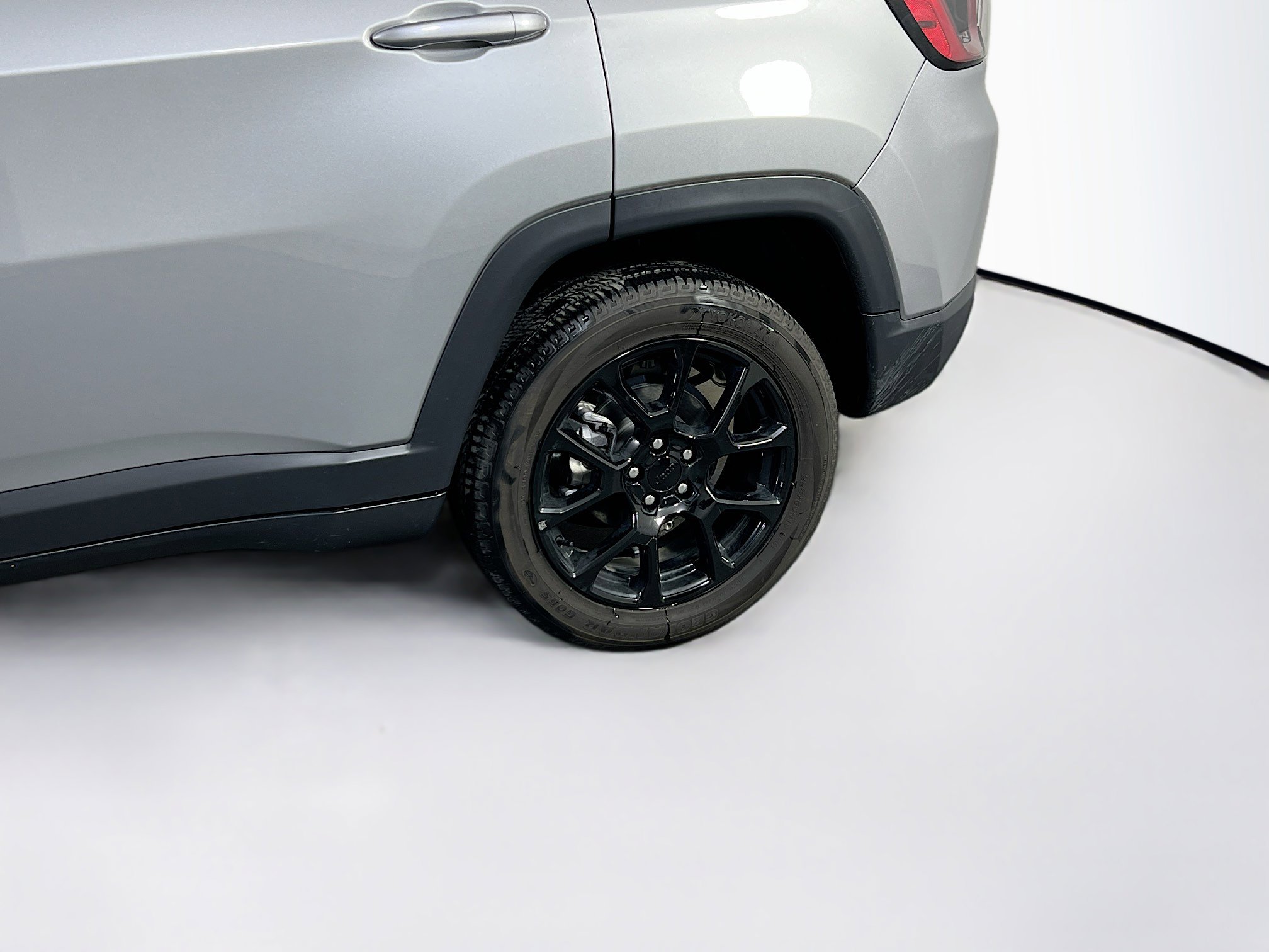 Used 2022 Jeep Compass Altitude w/ Sun and Sound Group image 29