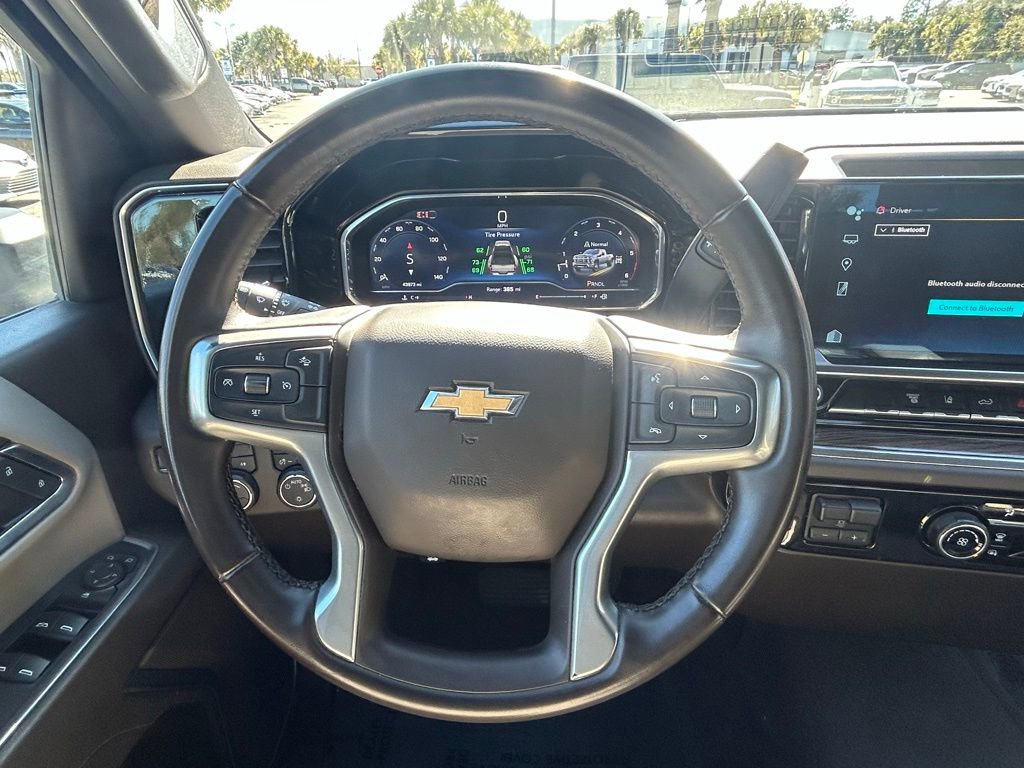 Used 2024 Chevrolet Silverado 3500 LT image 17