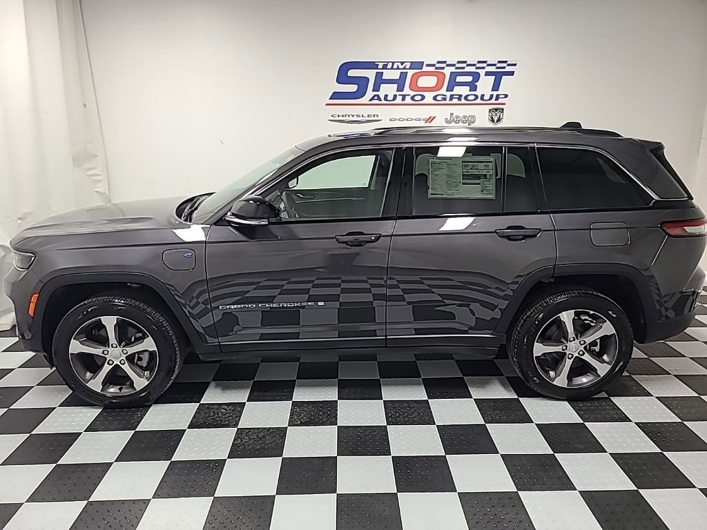 New 2023 Jeep Grand Cherokee 4WD 4xe image 7