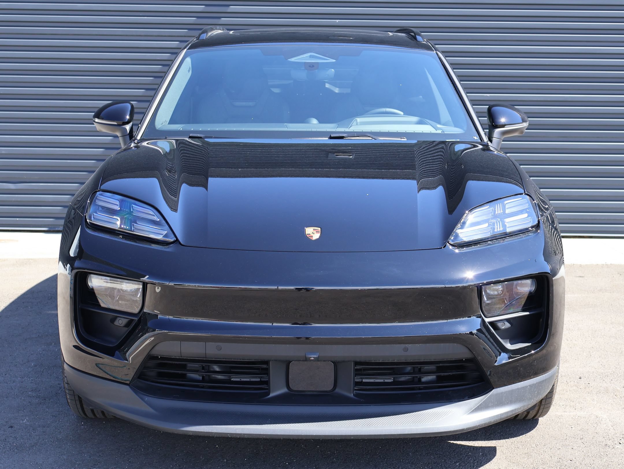 New 2026 Porsche Macan 4 Electric AWD/4WD image 6