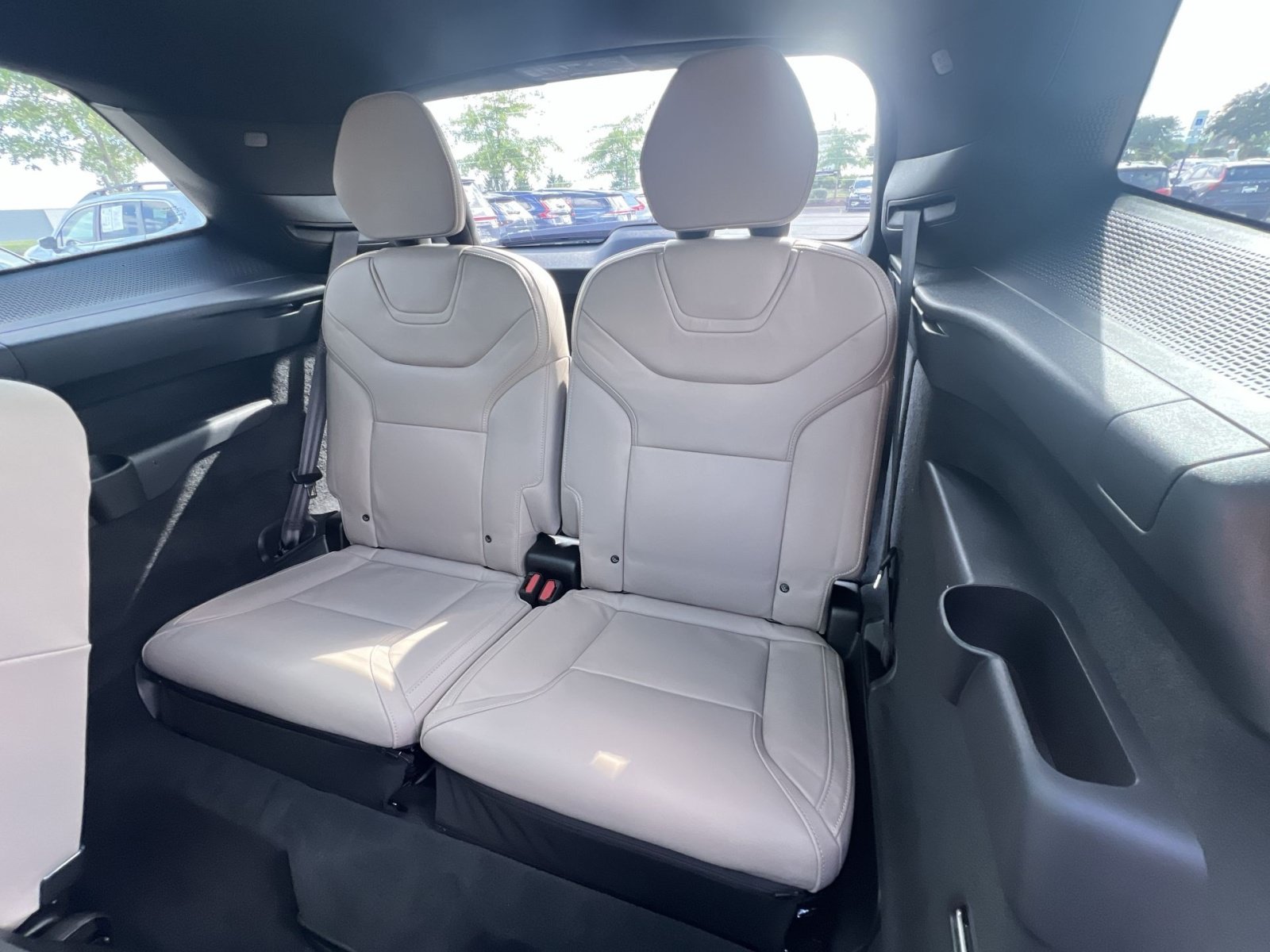 New 2026 Volvo EX90 Ultra AWD/4WD image 34