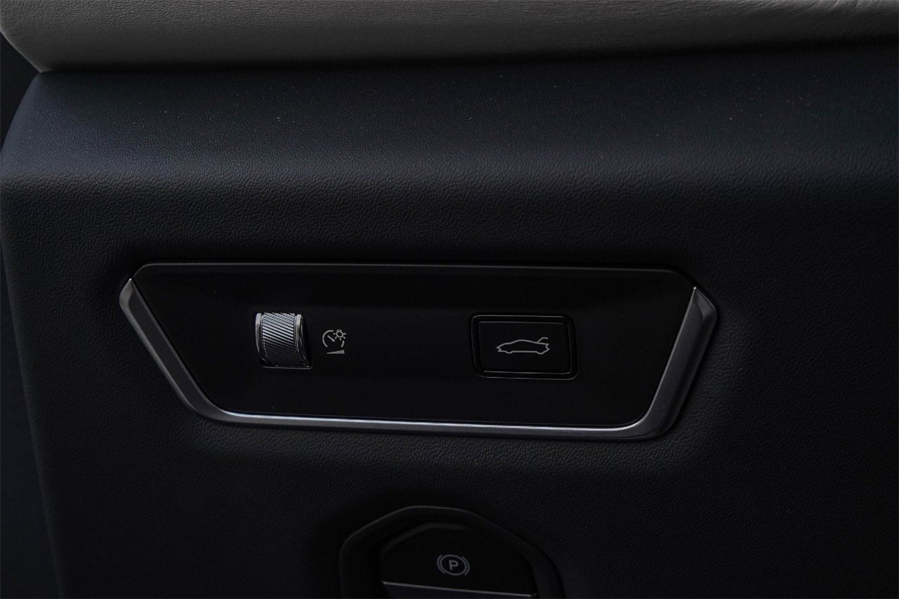 Used 2024 Lotus Emira First Edition image 35