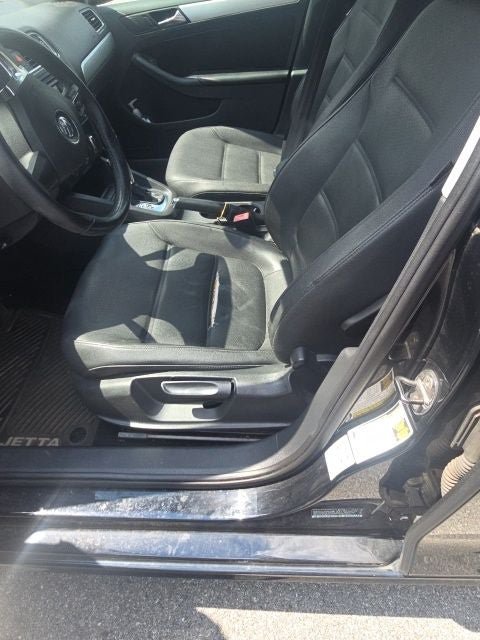 Used 2012 Volkswagen Jetta SEL FWD image 19