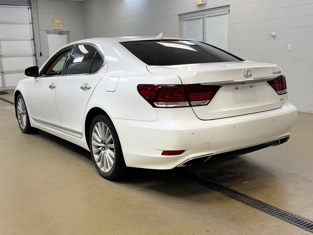 Used 2013 Lexus LS 460 AWD w/ Comfort Pkg image 7