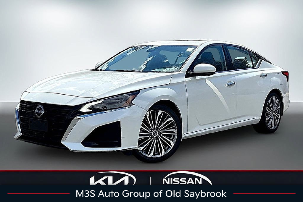 Used 2023 Nissan Altima 2.5 SL FWD image 1