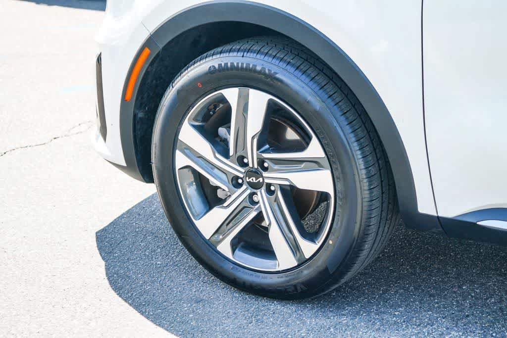 Certified 2024 Kia Sorento EX AWD/4WD image 9