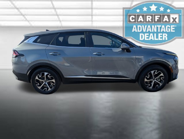Used 2025 Kia Sportage EX FWD image 28