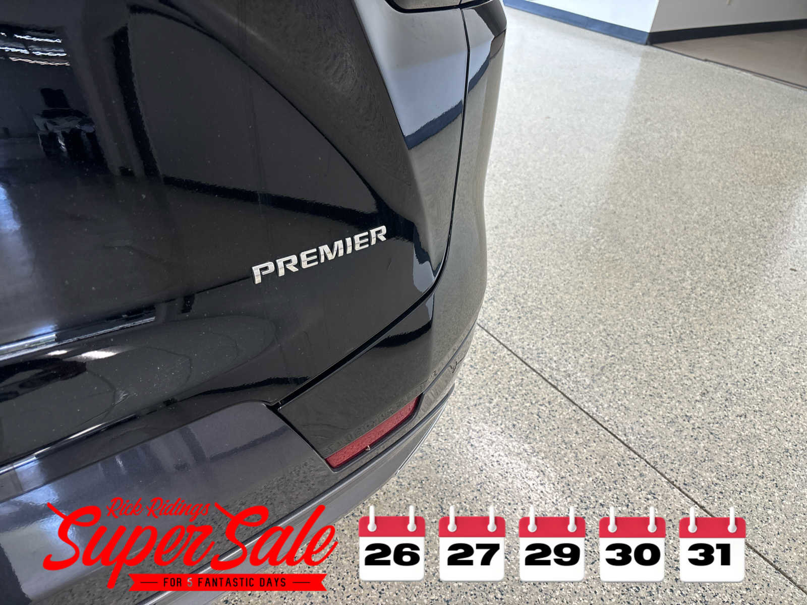 Used 2024 Chevrolet Blazer Premier w/ Enhanced Convenience Package image 11