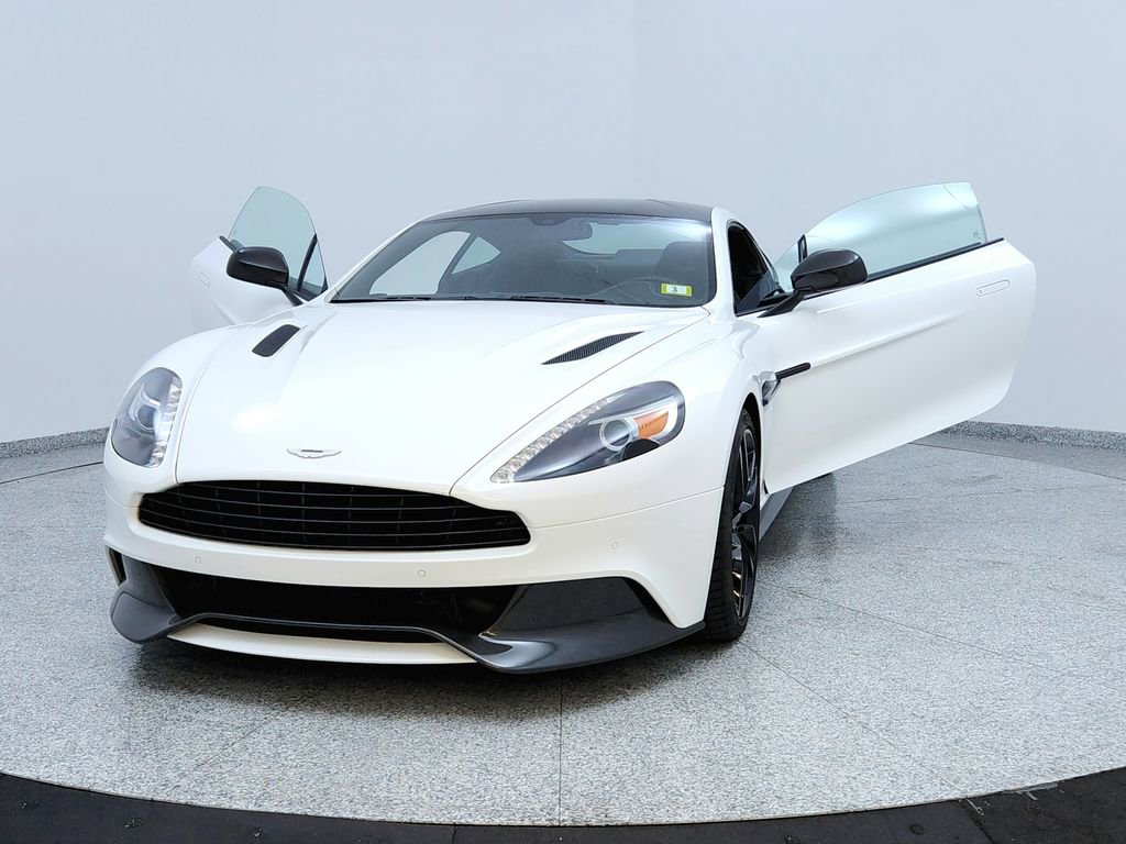 Used 2015 Aston Martin Vanquish Coupe image 47