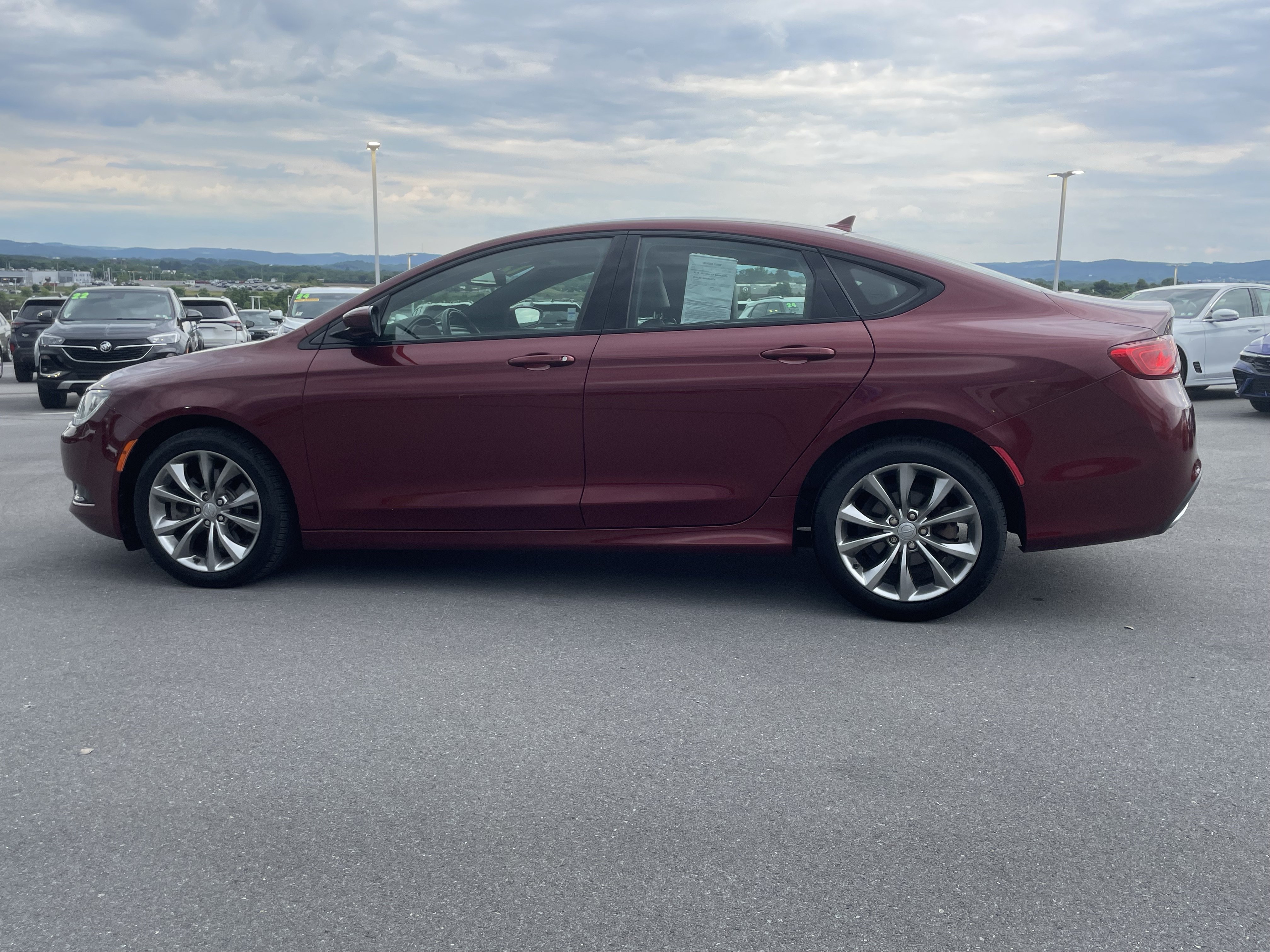 Used 2015 Chrysler 200 S w/ Navigation & Sound Group I FWD image 7
