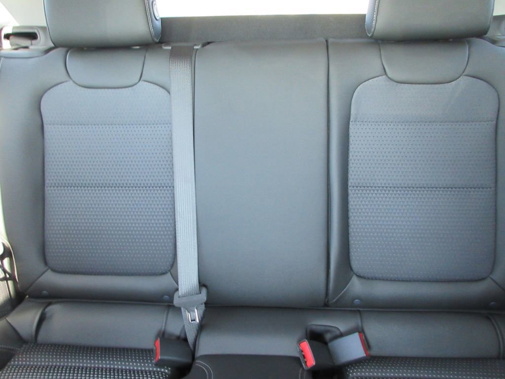 New 2026 Chevrolet Trax LT w/ LPO, Blackout Package FWD image 18