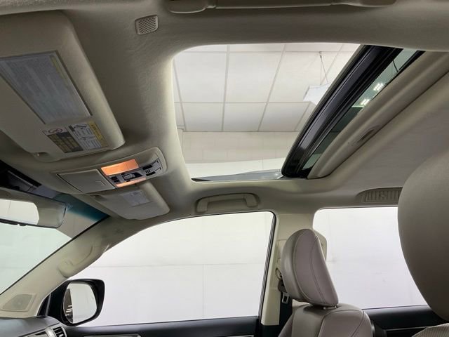 Used 2023 Lexus GX 460 Premium w/ Accessory Package image 28