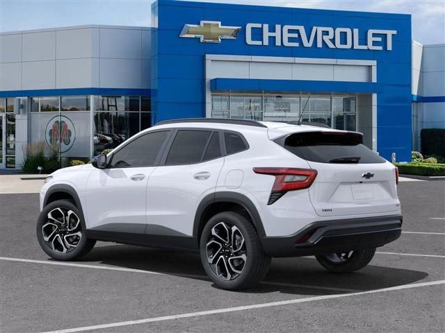 New 2025 Chevrolet Trax RS w/ Sunroof Package FWD image 4