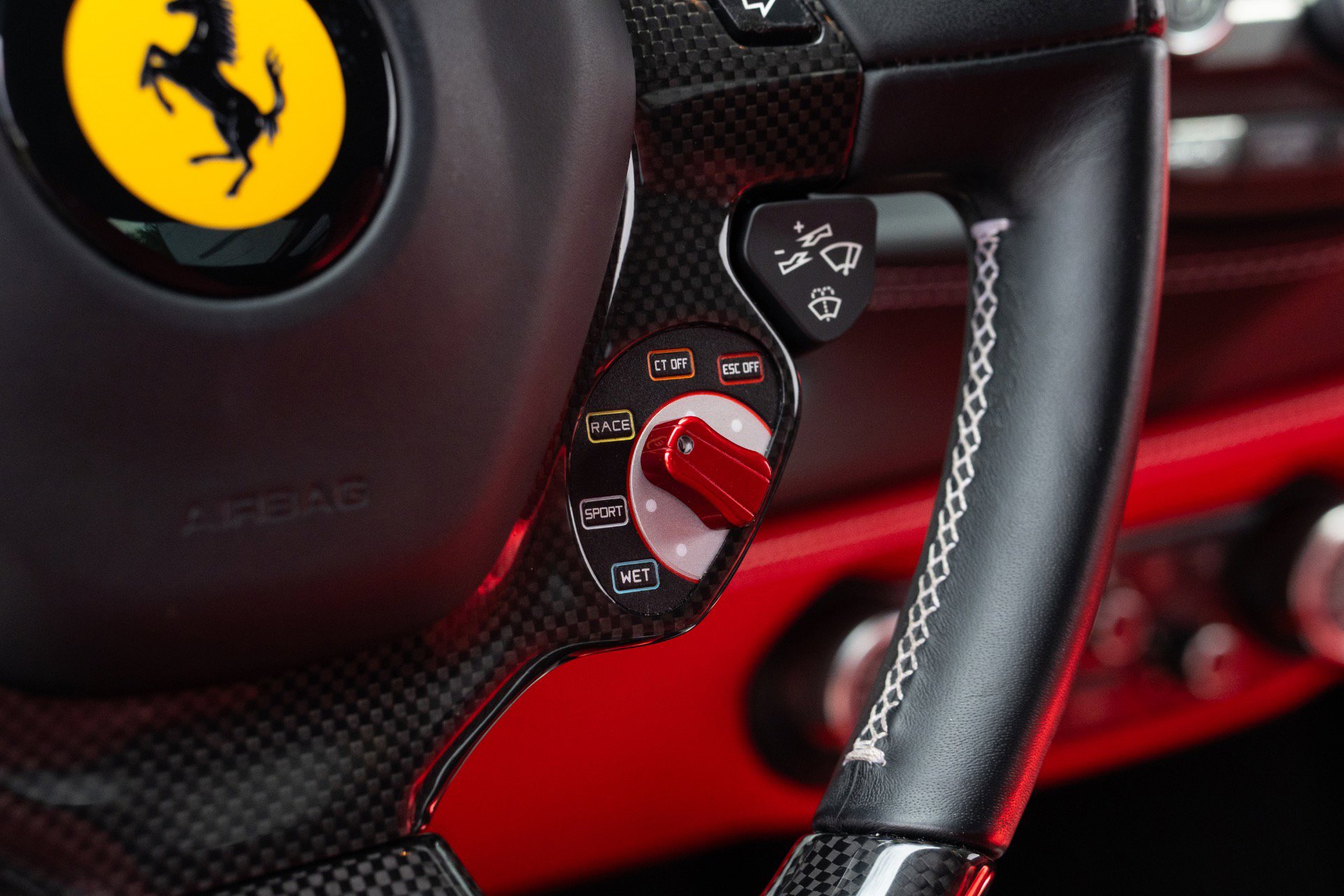 Used 2016 Ferrari 488 GTB RWD image 41