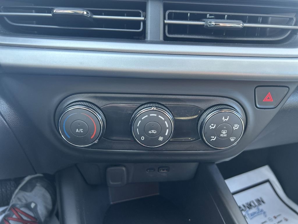 Used 2025 Chevrolet Trax LS image 24