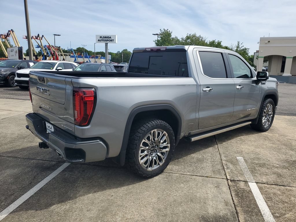 Used 2023 GMC Sierra 1500 Denali Ultimate AWD/4WD image 4