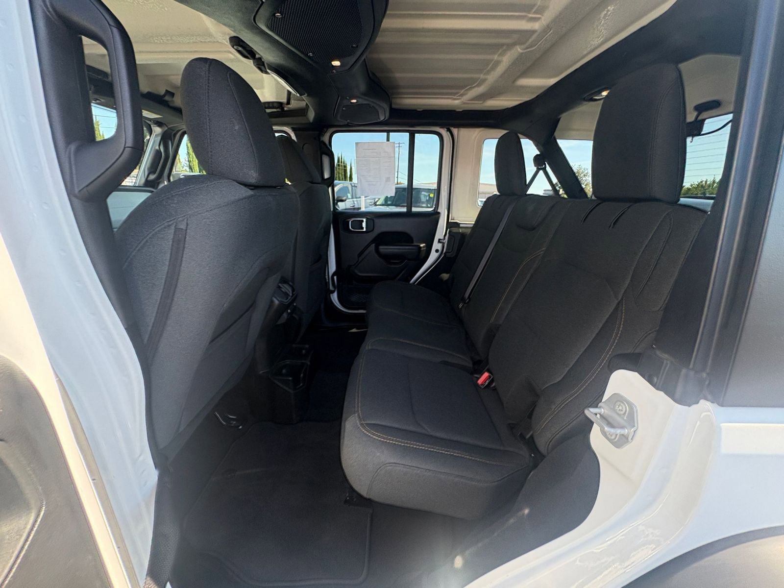 Used 2025 Jeep Wrangler Sport S AWD/4WD image 24