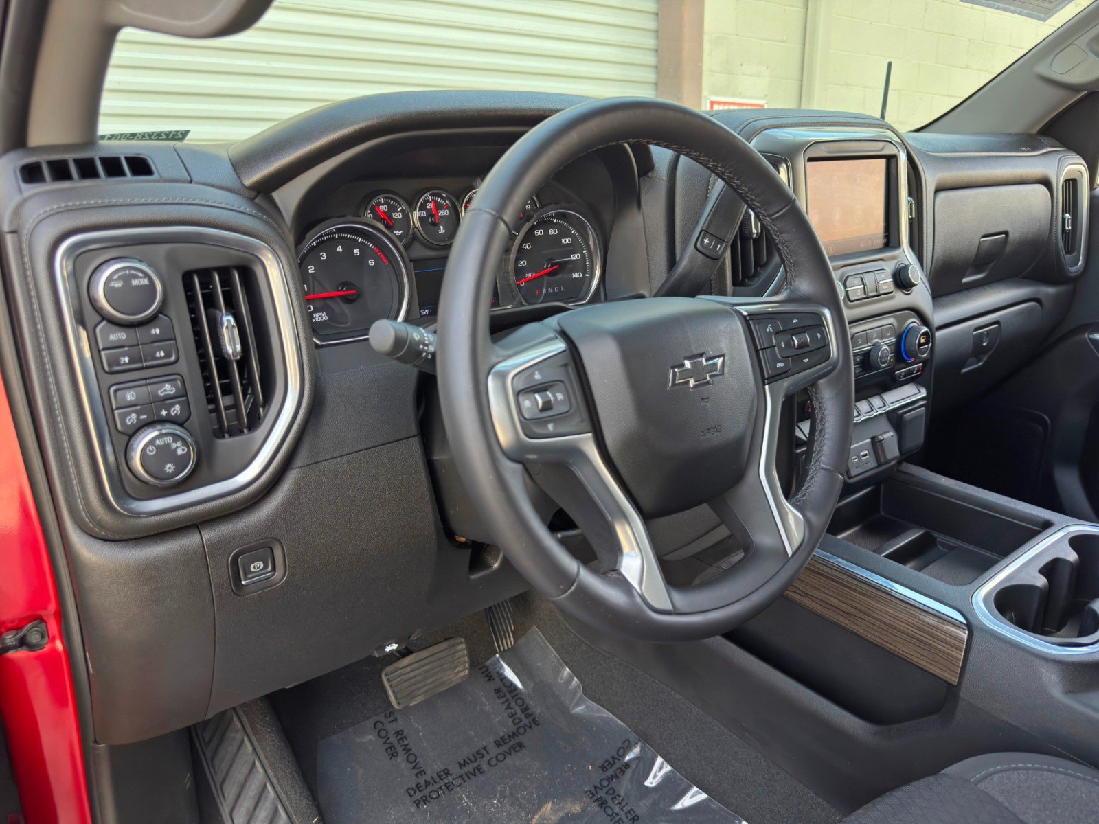 Used 2022 Chevrolet Silverado 1500 LT Trail Boss w/ Bed Protection Package AWD/4WD image 12