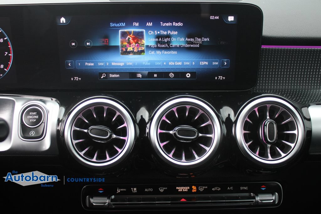 Used 2023 Mercedes-Benz GLB 250 4MATIC w/ Premium Package image 15