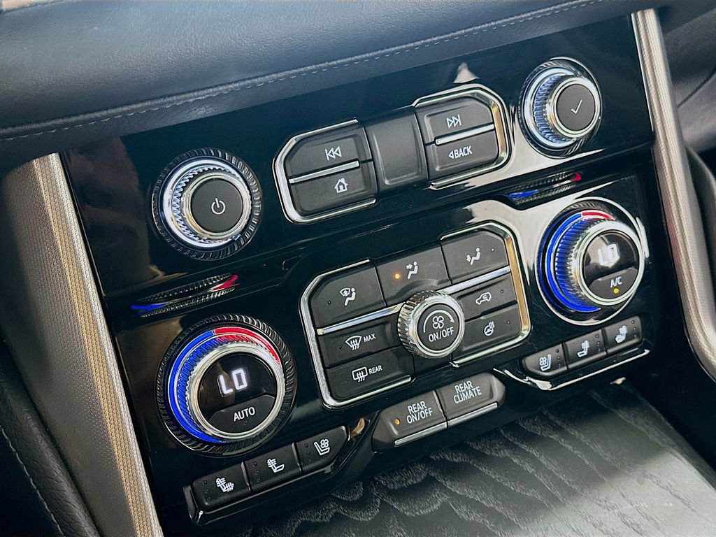 Used 2023 GMC Yukon Denali w/ Denali Reserve Package AWD/4WD image 16