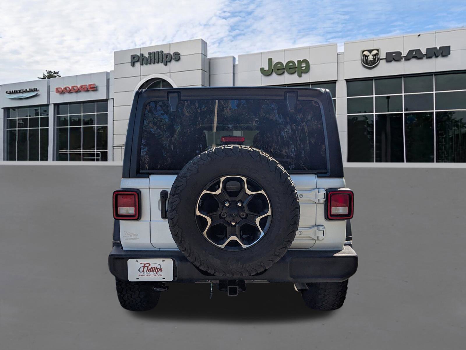 Certified 2023 Jeep Wrangler Unlimited Sport image 4