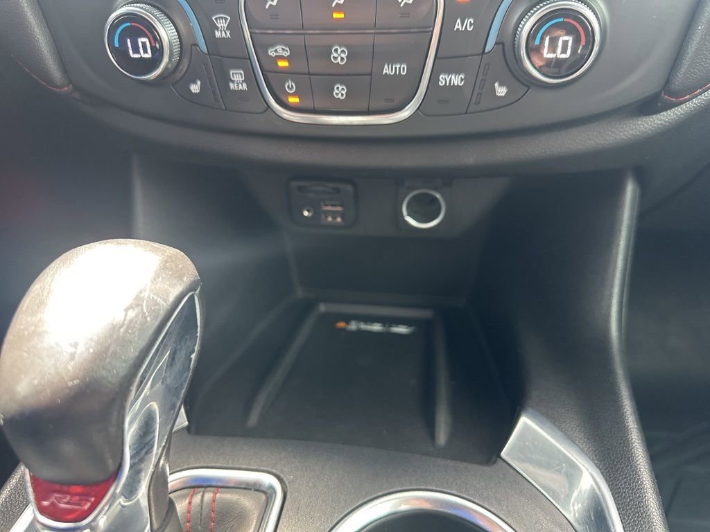 Used 2022 Chevrolet Traverse RS image 5