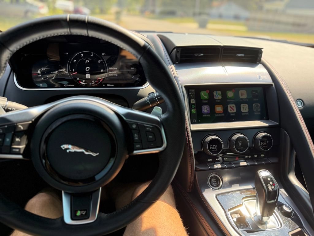 Used 2021 Jaguar F-TYPE R image 26